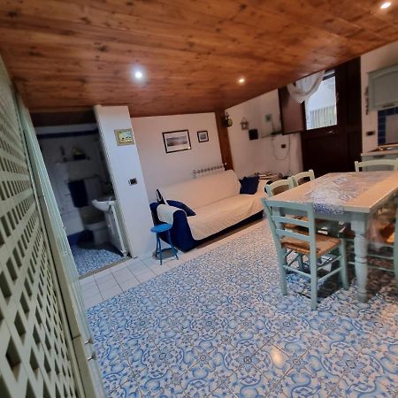 L'Ancorotto Azzurro Apartment กาเอตา ภายนอก รูปภาพ