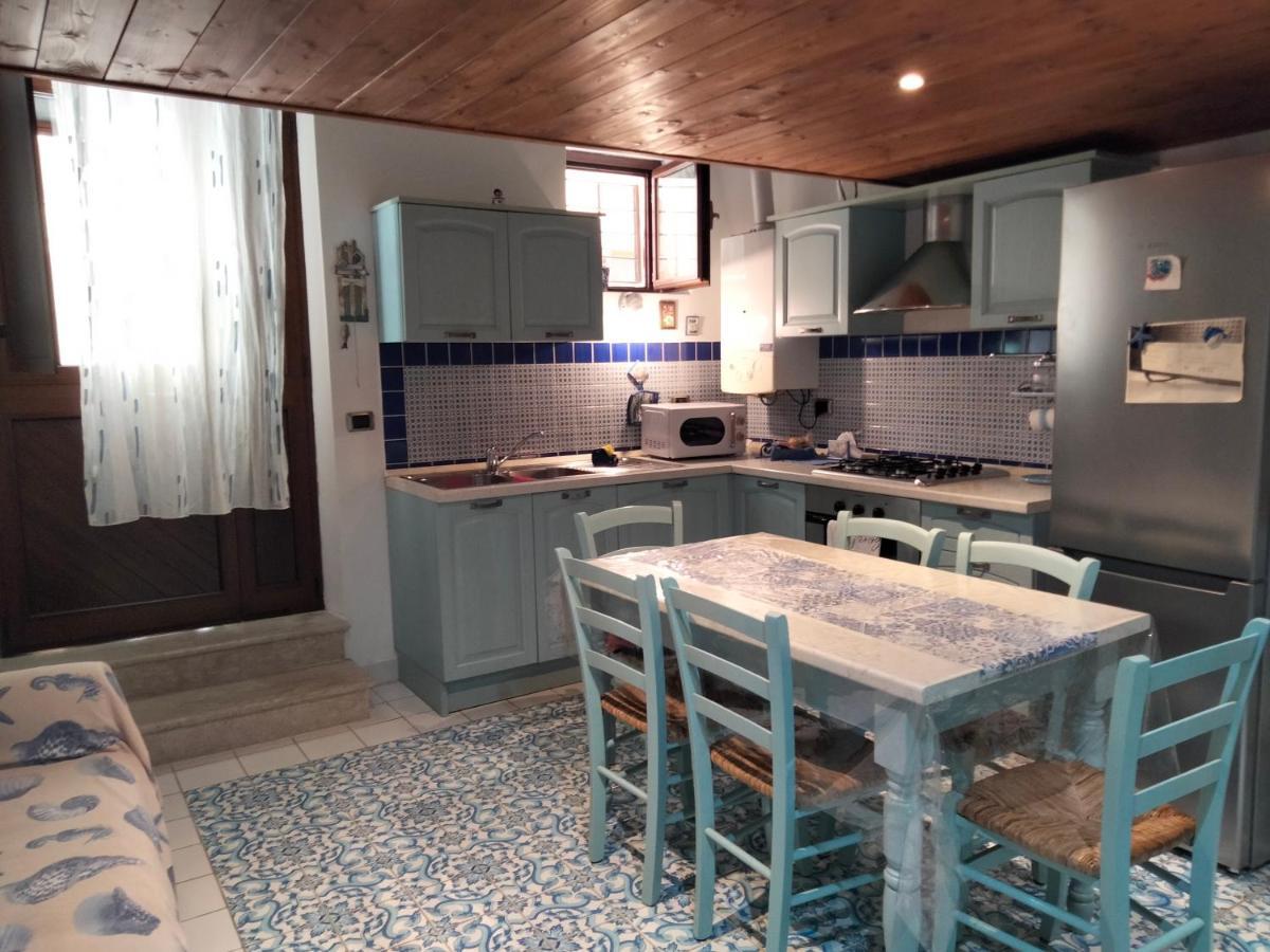 L'Ancorotto Azzurro Apartment กาเอตา ภายนอก รูปภาพ