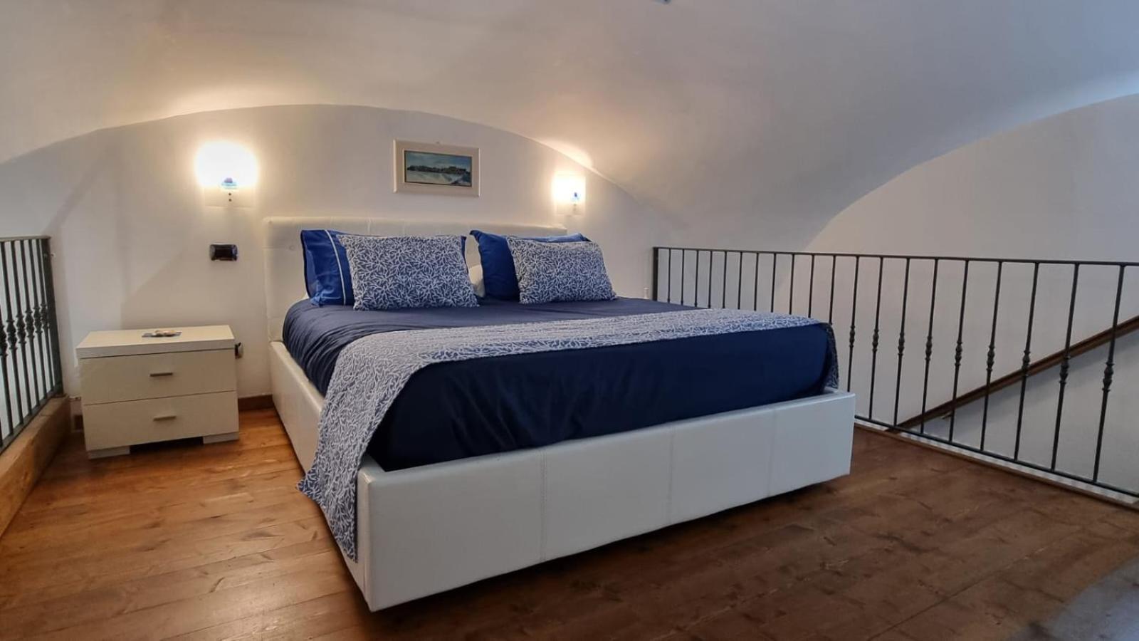 L'Ancorotto Azzurro Apartment กาเอตา ภายนอก รูปภาพ